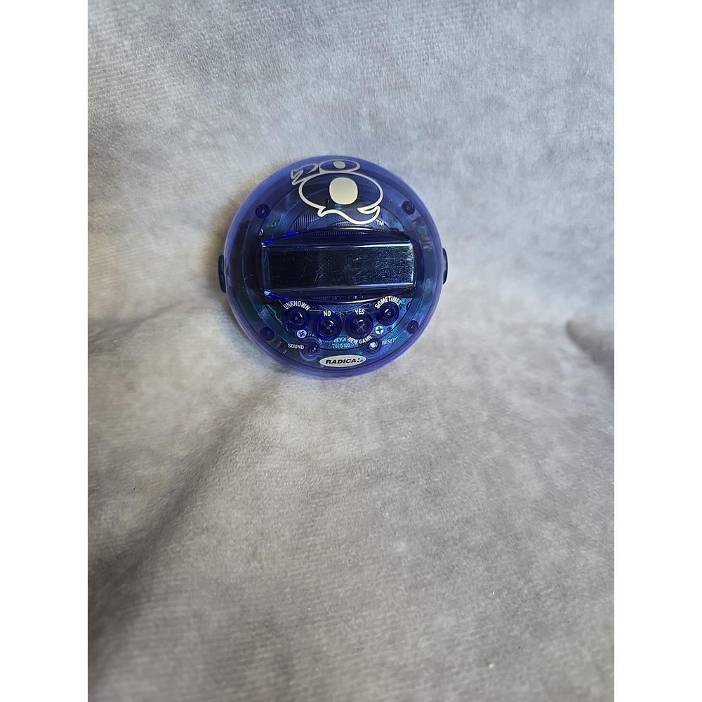 2003 Radica 20Q 20 Questions electronic hand held game blue TESTED & WORKS
